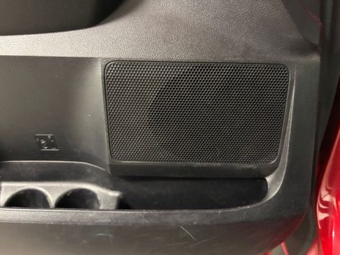 Used 2020 Toyota Tundra SR5 w/ SR5 Leather Package image 19