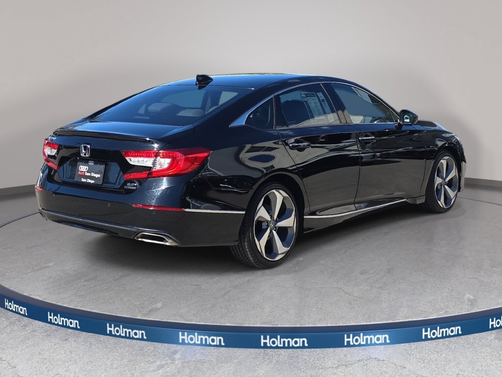 Used 2018 Honda Accord Touring image 6