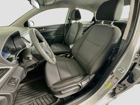 Used 2021 Hyundai Accent SEL FWD image 13