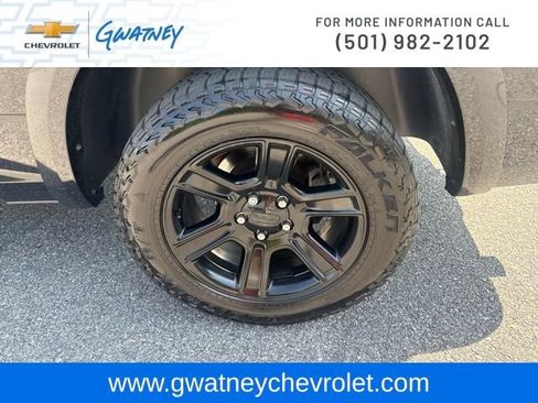 Used 2015 RAM 1500 Limited AWD/4WD image 10
