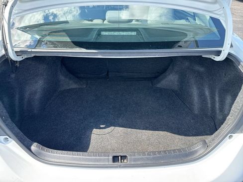 Used 2015 Toyota Corolla L FWD image 22
