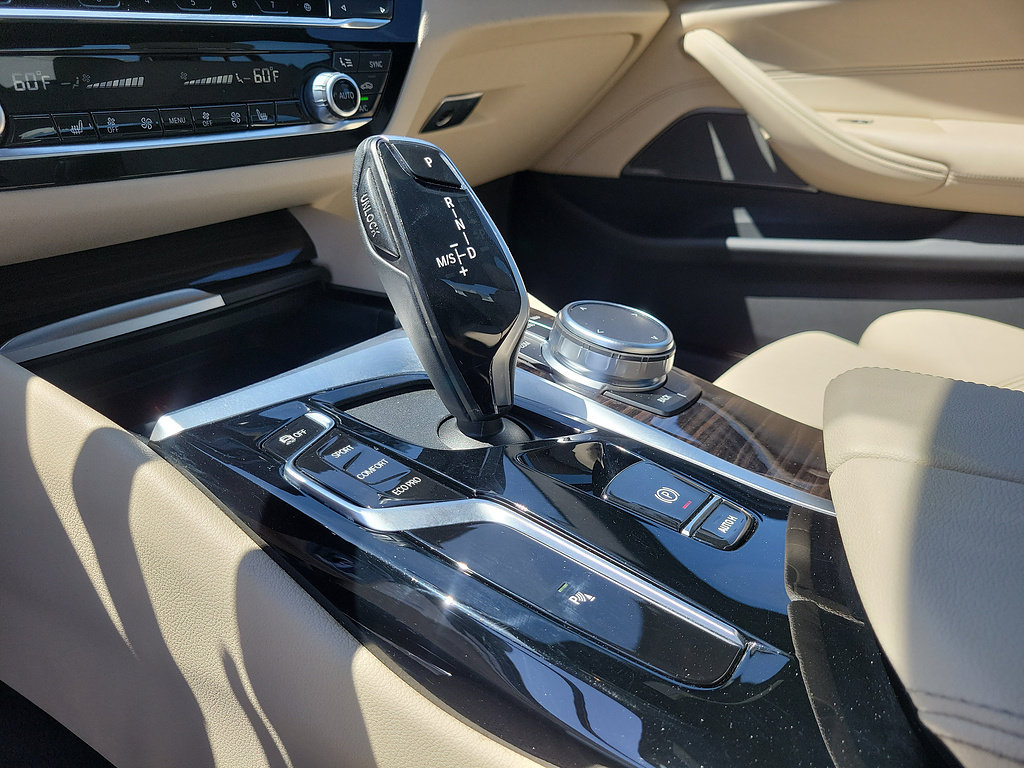 Used 2023 BMW 530i w/ Premium Package RWD image 32