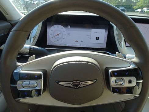 Used 2025 Genesis G90 3.5T AWD/4WD image 24