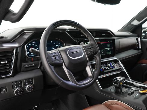 Used 2025 GMC Sierra 1500 Denali Ultimate AWD/4WD image 25