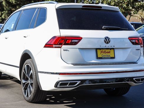 Used 2022 Volkswagen Tiguan SEL R-Line image 9