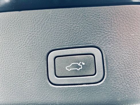 Used 2012 Land Rover Range Rover Sport HSE LUX image 26