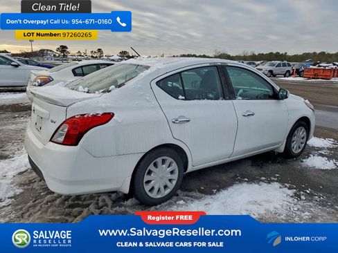 Used 2017 Nissan Versa SV FWD image 4