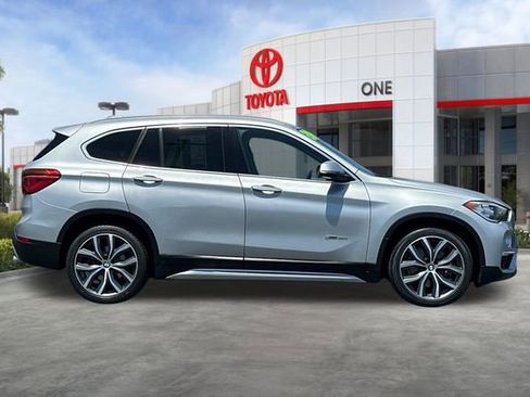 Used 2018 BMW X1 sDrive28i w/ Convenience Package FWD image 3