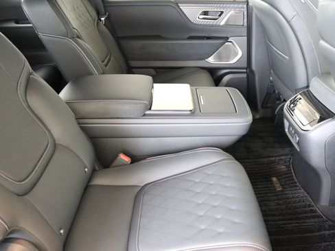 New 2026 INFINITI QX80 Autograph w/ Premium Cargo Package image 39