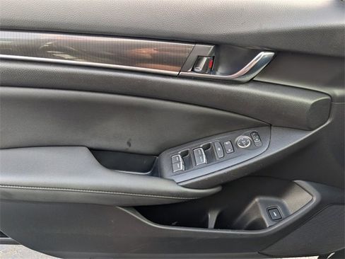 Used 2022 Honda Accord Sport image 34