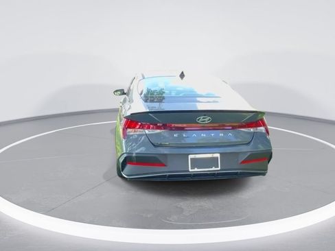 Used 2026 Hyundai Elantra Sport FWD image 7