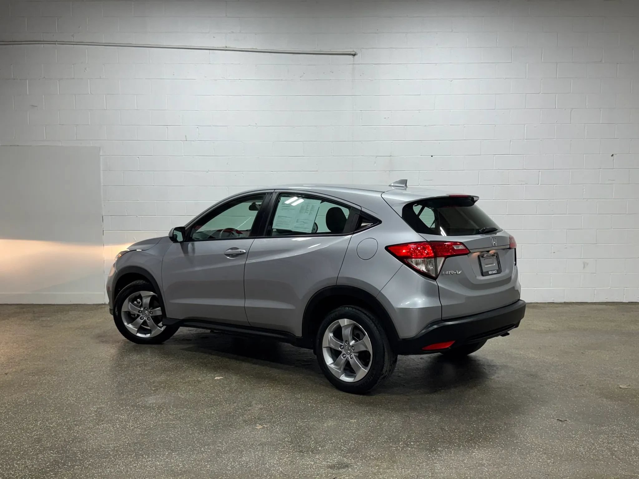 Used 2021 Honda HR-V LX image 5
