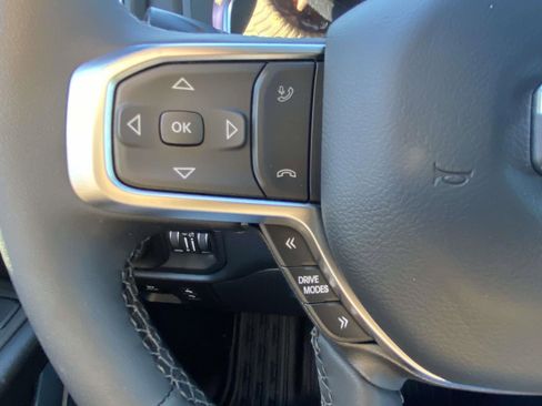 New 2026 RAM 1500 4x4 Crew Cab image 21