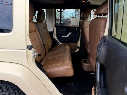 Used 2011 Jeep Wrangler Unlimited Sport image 17