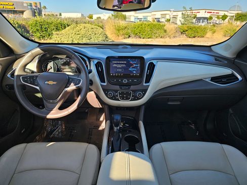Used 2024 Chevrolet Malibu LT FWD image 24