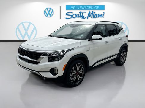 Used 2023 Kia Seltos SX image 3