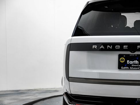 Used 2023 Land Rover Range Rover SE image 14