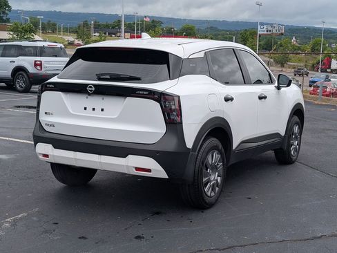 Used 2025 Nissan Kicks S FWD image 6