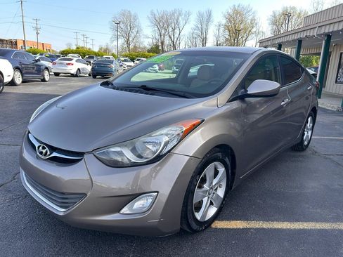 Used 2013 Hyundai Elantra GLS w/ Preferred Pkg FWD image 7