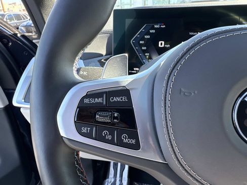 Used 2025 BMW X5 M60i image 17