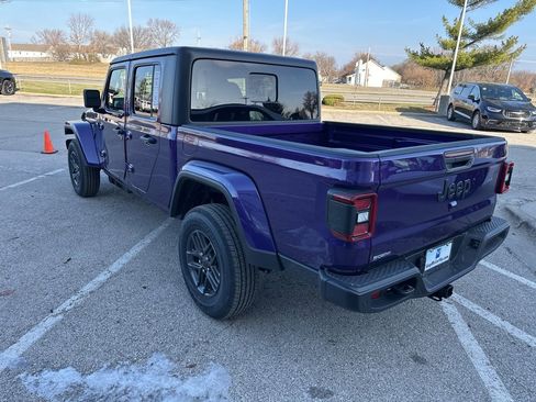 New 2026 Jeep Gladiator Sport image 23