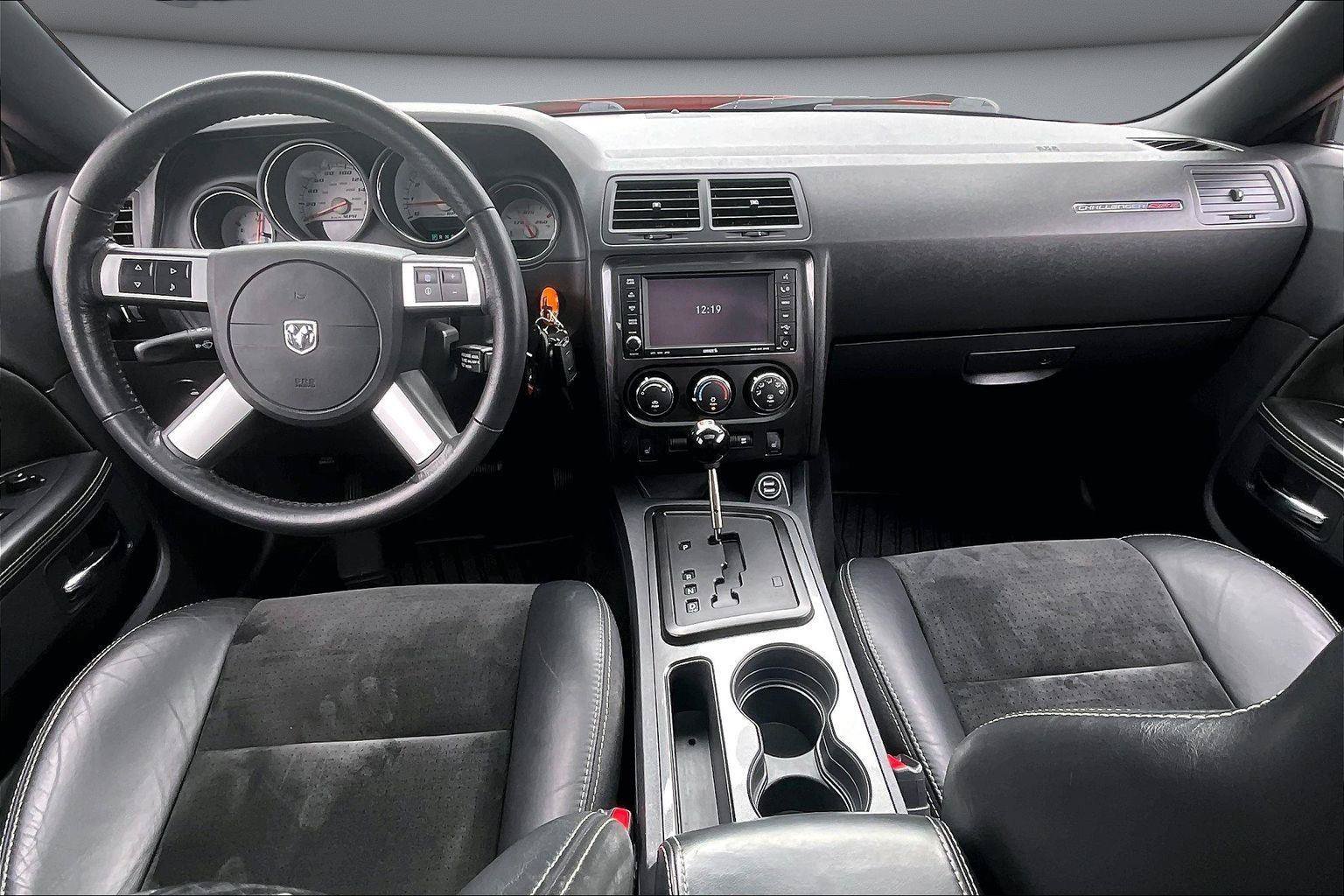 Used 2009 Dodge Challenger SRT8 w/ SRT Option Group II RWD image 8