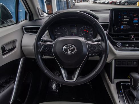 Used 2023 Toyota Corolla Cross LE w/ Moonroof Package AWD/4WD image 21