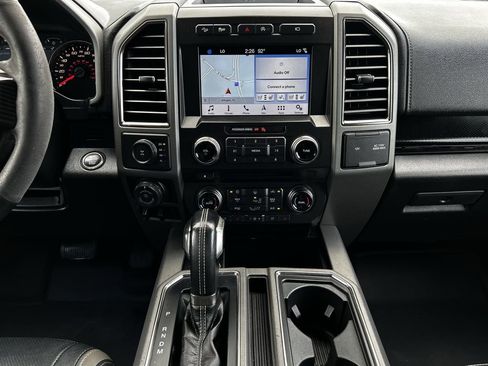 Used 2017 Ford F150 Raptor w/ Equipment Group 802A Luxury AWD/4WD image 18