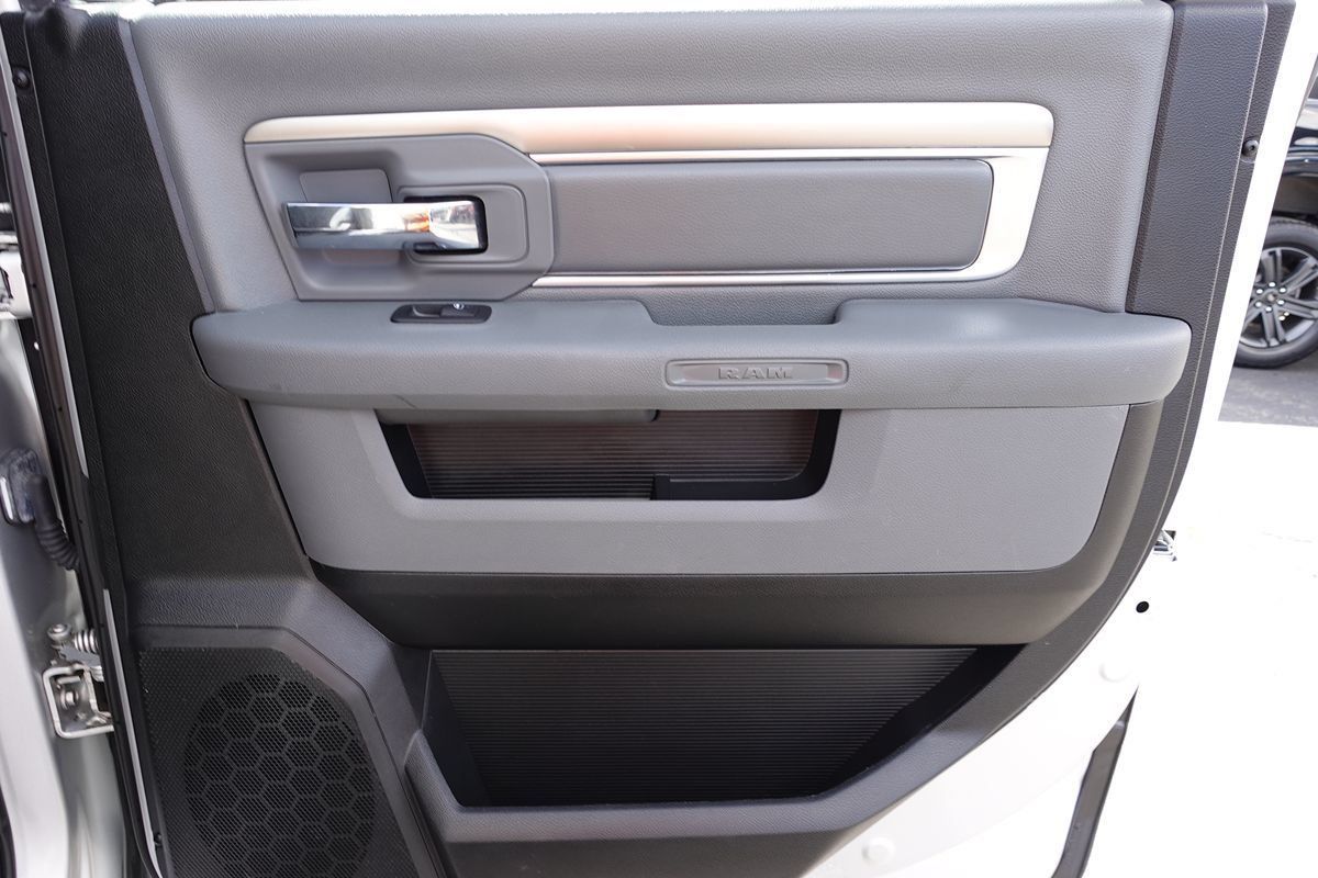 Used 2017 RAM 1500 Big Horn AWD/4WD image 31