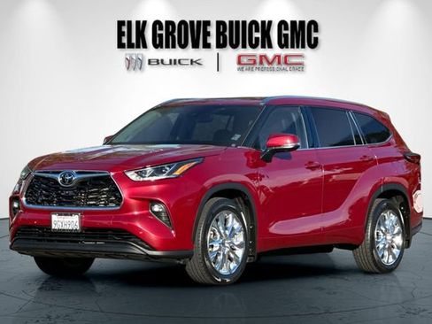 Used 2023 Toyota Highlander Limited image 8