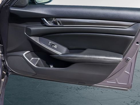 Used 2020 Honda Accord Sport image 33