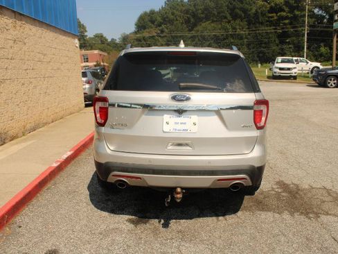 Used 2017 Ford Explorer Limited AWD/4WD image 5