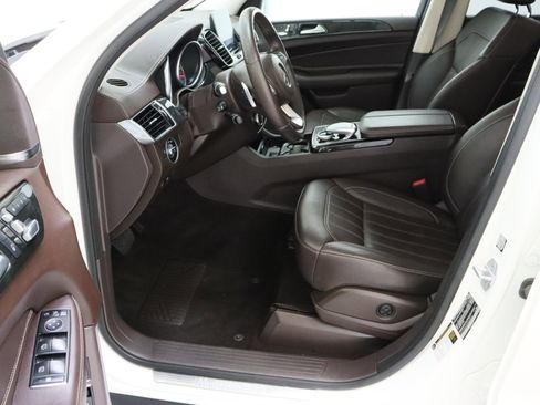 Used 2017 Mercedes-Benz GLS 450 4MATIC image 15