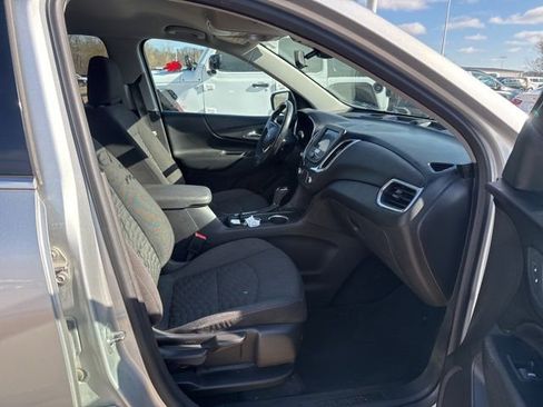 Used 2020 Chevrolet Equinox LT image 24