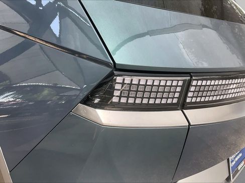 Certified 2025 Hyundai Ioniq 5 Limited AWD/4WD image 27