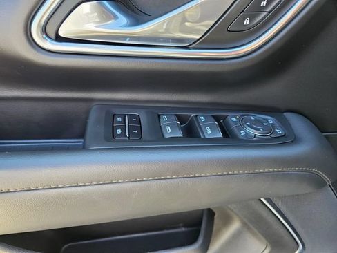 Used 2024 Chevrolet Suburban High Country w/ Advanced Technology Package AWD/4WD image 28