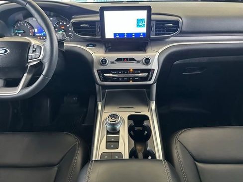 Used 2023 Ford Explorer XLT w/ Equipment Group 202A image 16