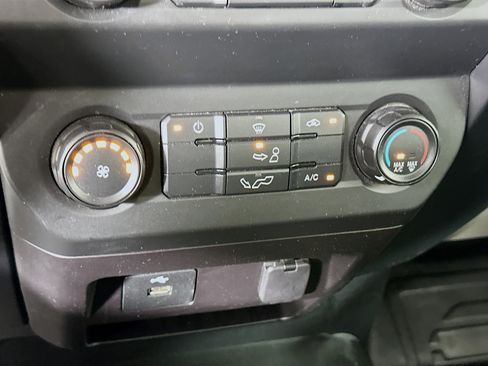 Used 2019 Ford F150 XL w/ Equipment Group 101A Mid RWD image 22