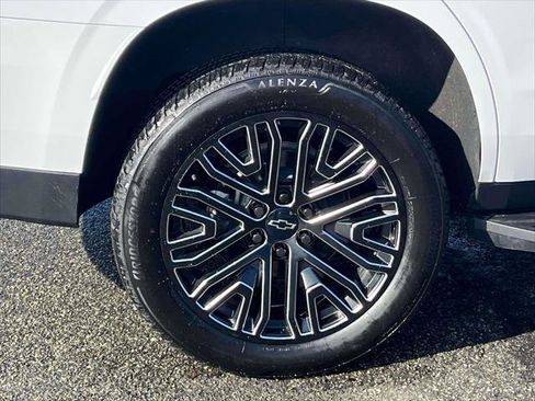 Used 2026 Chevrolet Tahoe LS w/ LPO, Dark Essentials Package image 9