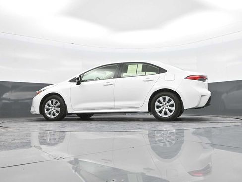 Used 2024 Toyota Corolla LE image 35