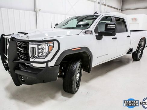 Used 2022 GMC Sierra 3500 Pro w/ Convenience Package image 2