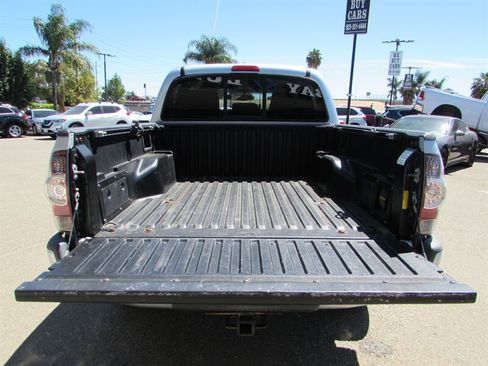 Used 2010 Toyota Tacoma PreRunner RWD image 25