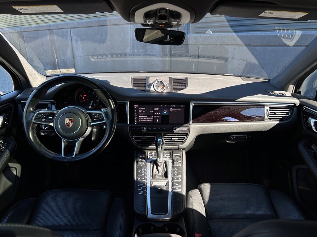 Certified 2020 Porsche Macan AWD/4WD image 19