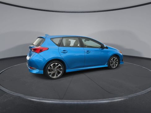 Used 2017 Toyota Corolla iM FWD image 8