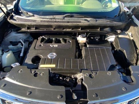 Used 2011 Nissan Murano SV image 16