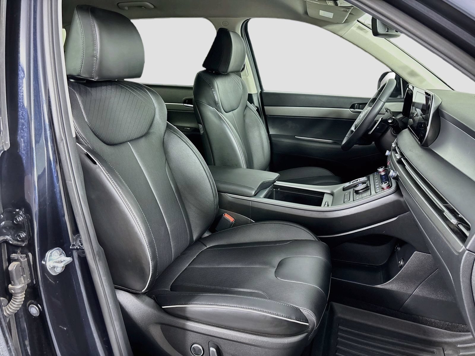 Used 2025 Hyundai Palisade SEL FWD image 28