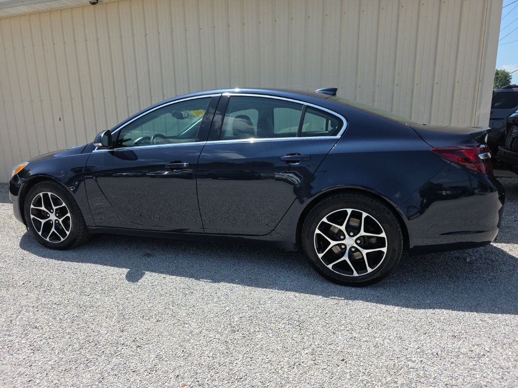 Used 2017 Buick Regal Sport Touring FWD image 10