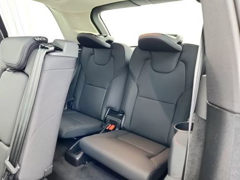 New 2026 Volvo XC90 B6 Plus w/ Protection Package Premier image 29