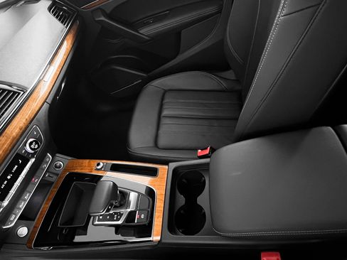 Certified 2023 Audi Q5 2.0T Premium Plus w/ Premium Plus Package image 34