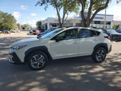 Used 2024 Subaru Crosstrek 2.0i Premium AWD/4WD image 2